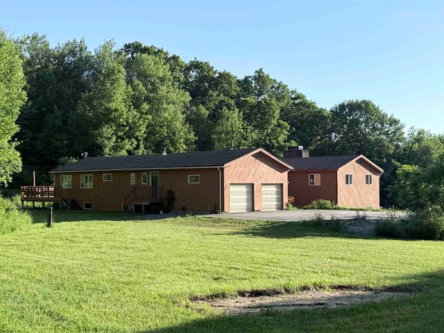 498 Town Line Road, Bennington, VT 05201