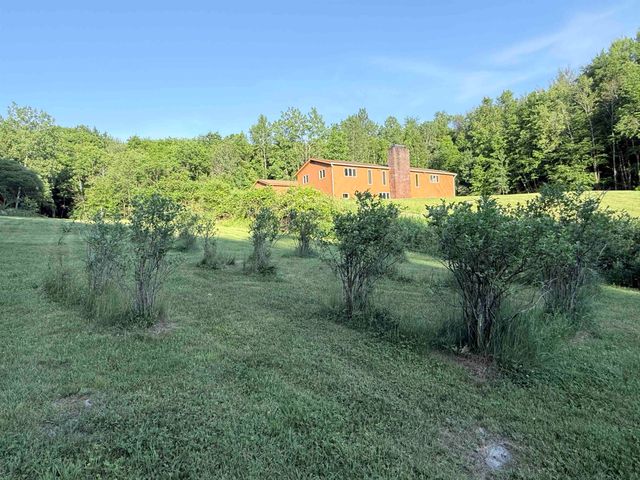 498 Town Line Road, Bennington, VT 05201