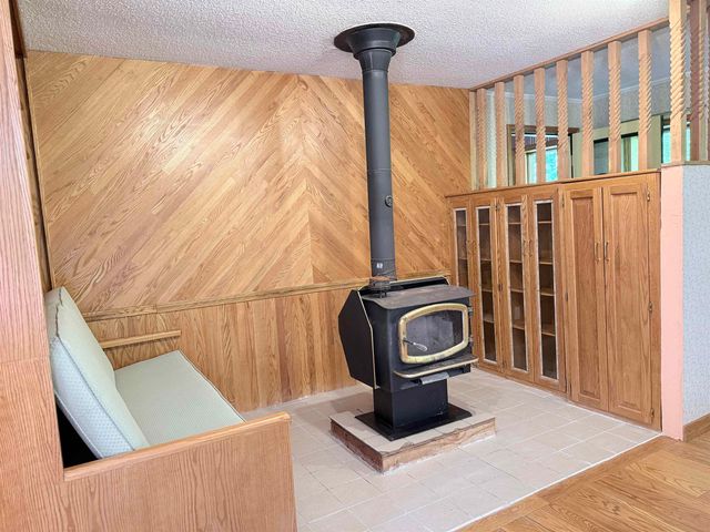 498 Town Line Road, Bennington, VT 05201