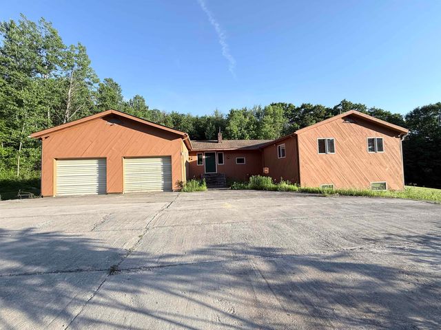 498 Town Line Road, Bennington, VT 05201