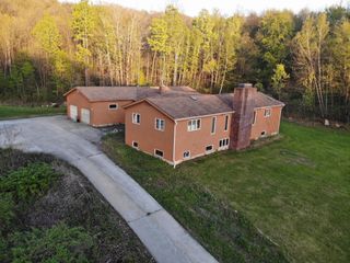 498 Town Line Road, Bennington, VT 05201