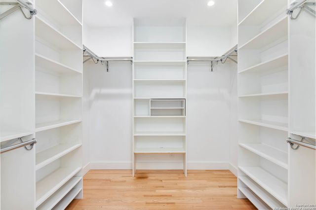 126 ARMOUR PL, San Antonio, TX 78212