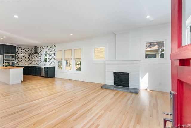 126 ARMOUR PL, San Antonio, TX 78212