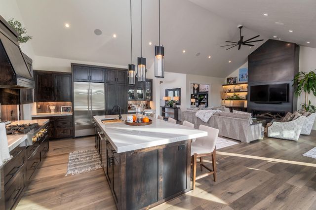 62825 Montara Drive, Bend, OR 97701