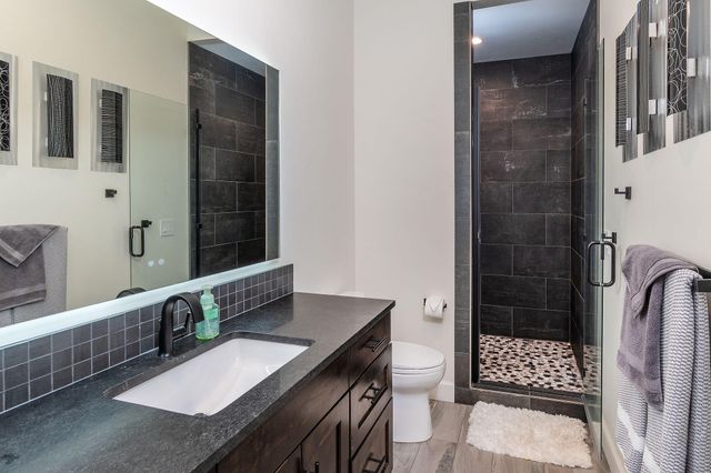 62825 Montara Drive, Bend, OR 97701