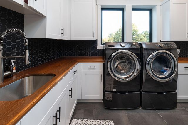 62825 Montara Drive, Bend, OR 97701