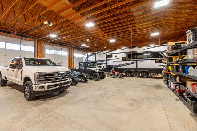 62825 Montara Drive, Bend, OR 97701