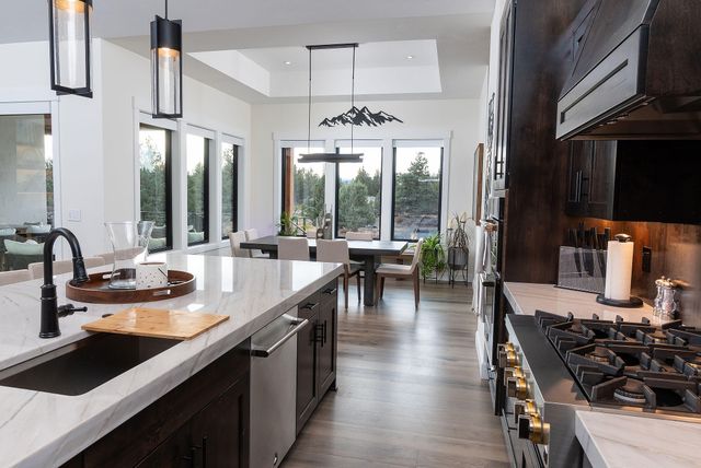 62825 Montara Drive, Bend, OR 97701