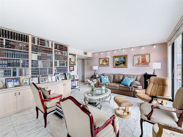 210 174th Street 409, Sunny Isles Beach, FL 33160