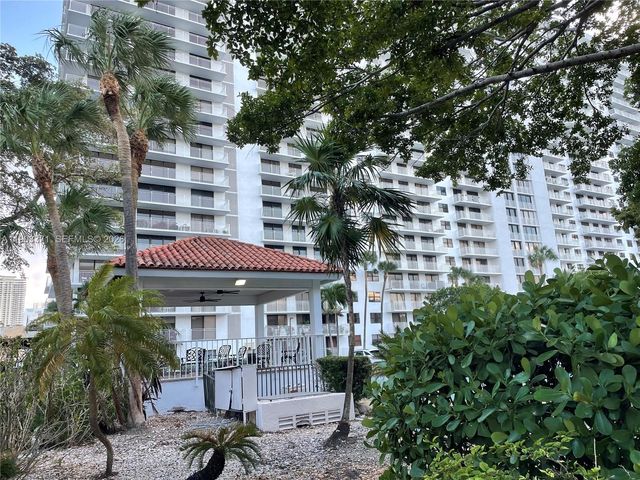 210 174th Street 409, Sunny Isles Beach, FL 33160