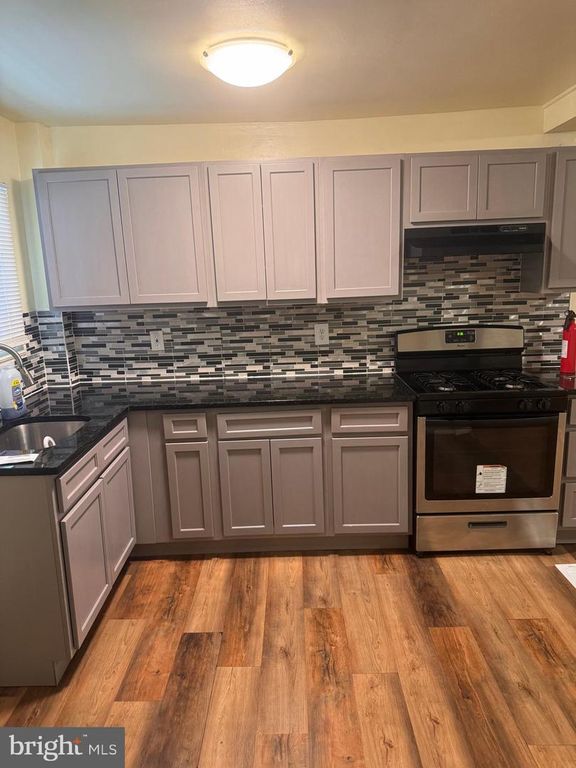 3051 SEAMON AVE, Baltimore, MD 21225