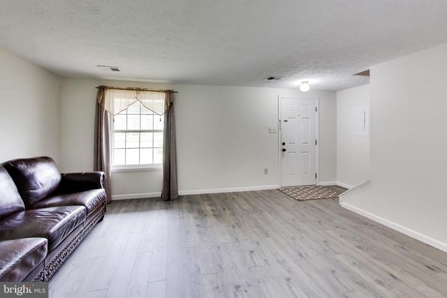 1209 BANNISTER CIR, Waldorf, MD 20602