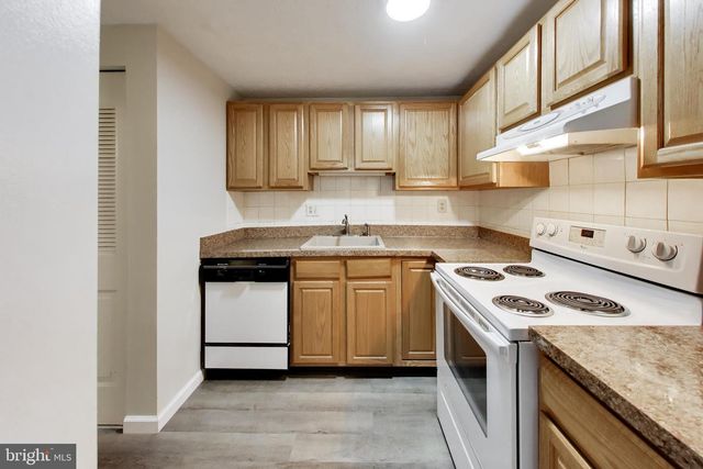 1209 BANNISTER CIR, Waldorf, MD 20602