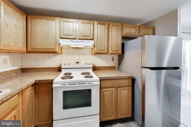 1209 BANNISTER CIR, Waldorf, MD 20602
