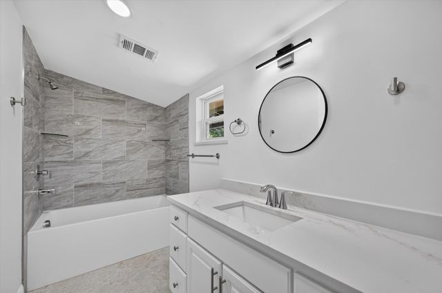 1113 Brock Street, Dallas, TX 75203