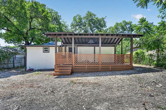 1113 Brock Street, Dallas, TX 75203