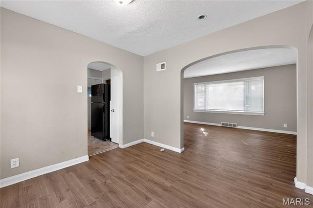 4701 Nelson Drive, St Louis, MO 63121