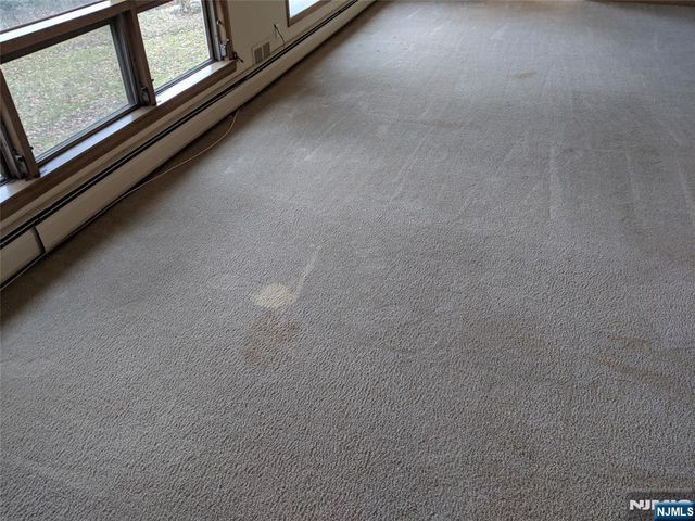 711 W SADDLE RIVER Road, Ho-ho-kus, NJ 07423