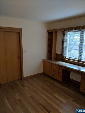 711 W SADDLE RIVER Road, Ho-ho-kus, NJ 07423