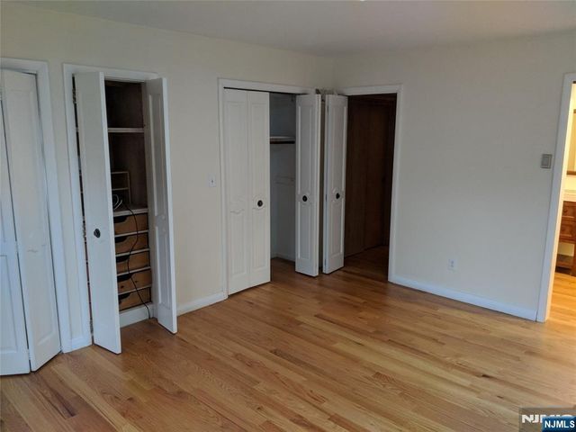 711 W SADDLE RIVER Road, Ho-ho-kus, NJ 07423