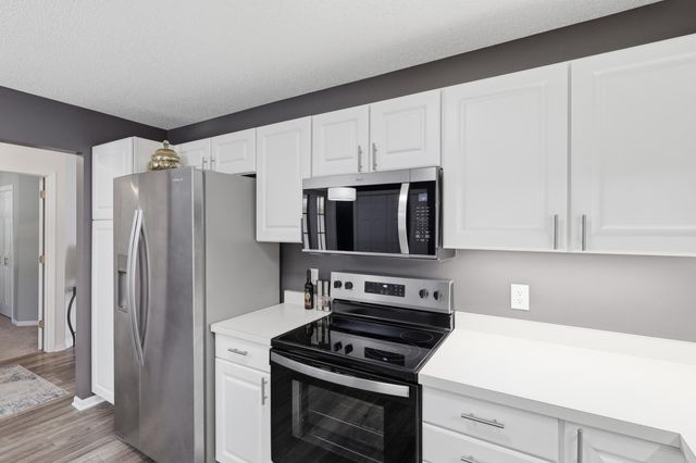 17424 Deerfield Drive SE, Prior Lake, MN 55372