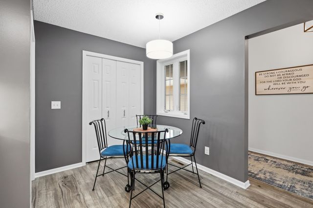 17424 Deerfield Drive SE, Prior Lake, MN 55372
