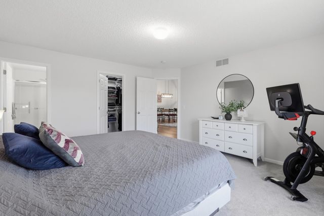17424 Deerfield Drive SE, Prior Lake, MN 55372