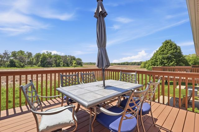 17424 Deerfield Drive SE, Prior Lake, MN 55372