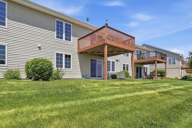 17424 Deerfield Drive SE, Prior Lake, MN 55372