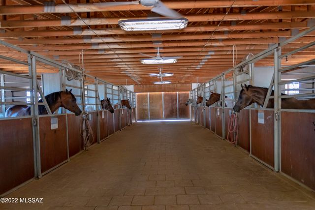 3155 W Elephant Head Road, Amado, AZ 85645