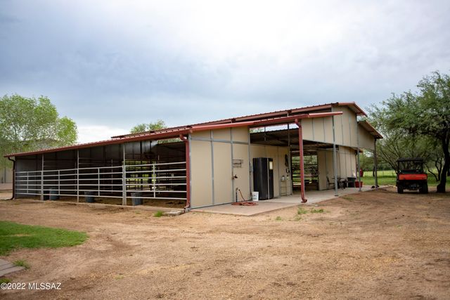 3155 W Elephant Head Road, Amado, AZ 85645