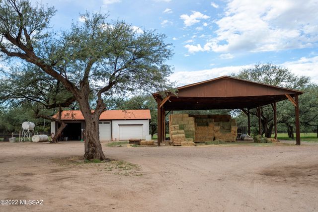 3155 W Elephant Head Road, Amado, AZ 85645