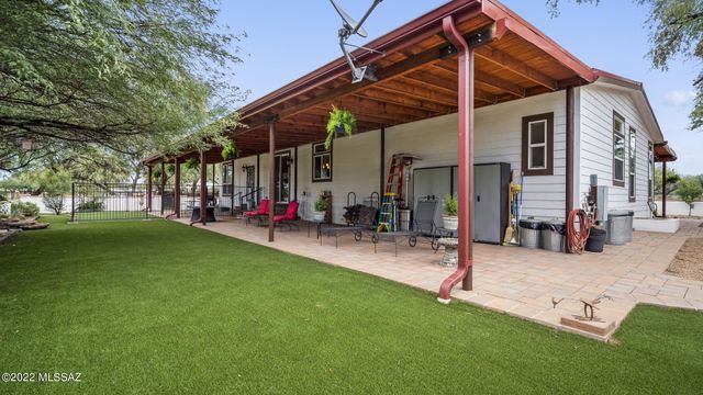 3155 W Elephant Head Road, Amado, AZ 85645