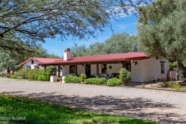 3155 W Elephant Head Road, Amado, AZ 85645