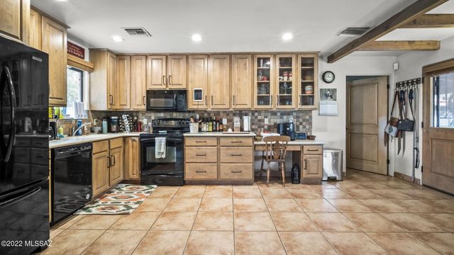 3155 W Elephant Head Road, Amado, AZ 85645