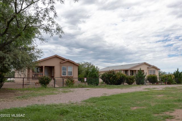 3155 W Elephant Head Road, Amado, AZ 85645