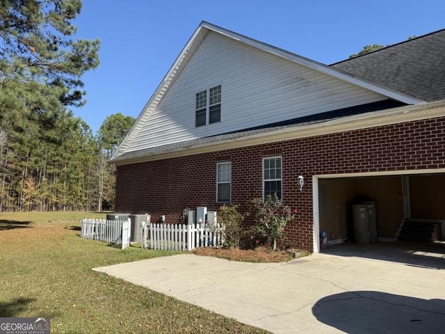 713 W Lane Street, Brooklet, GA 30415