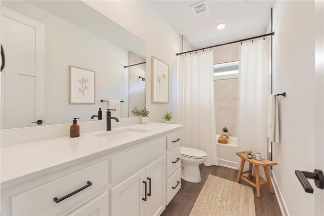 20641 Skyview Lane, Spring Hill, KS 66083