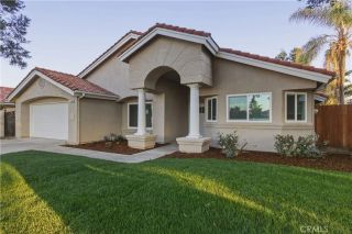 1809 E Serena, Fresno, CA 93720