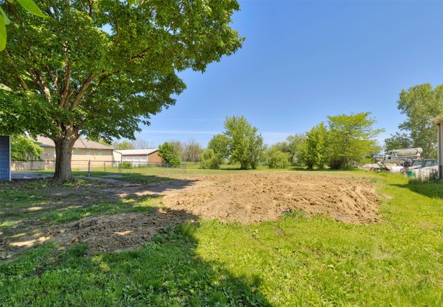 1100 2 nd Street NE, Bondurant, IA 50035