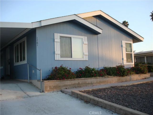 1761 W Johnston, Hemet, CA 92545