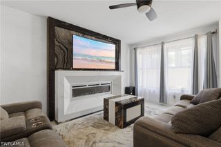 81 Emerald Woods DR M3, Naples, FL 34108