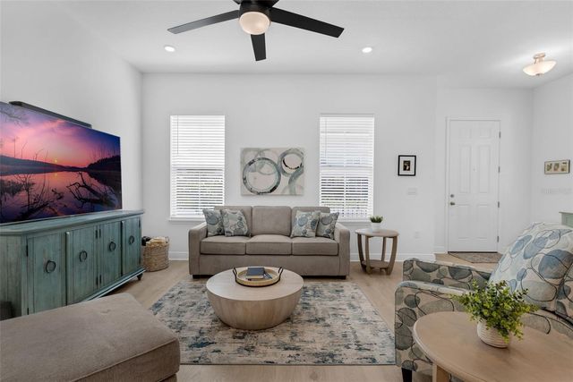 13151 CALMING BREEZE WAY, Winter Garden, FL 34787