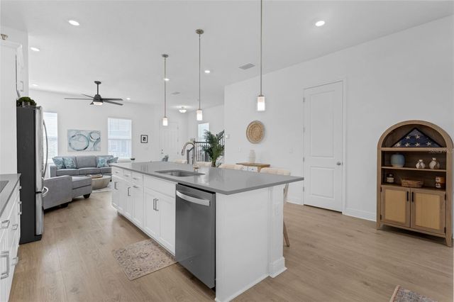 13151 CALMING BREEZE WAY, Winter Garden, FL 34787