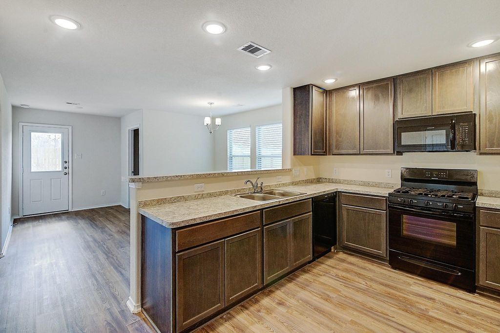 14701 Homeward Court, Conroe, TX 77302