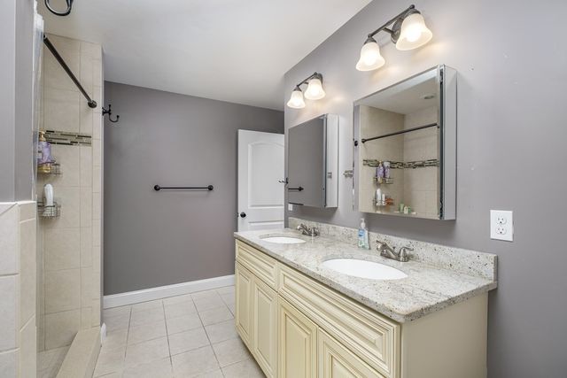89 Overland 2, Waltham, MA 02451