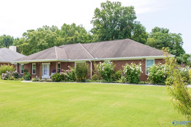 130 Foxridge Drive, Harvest, AL 35749