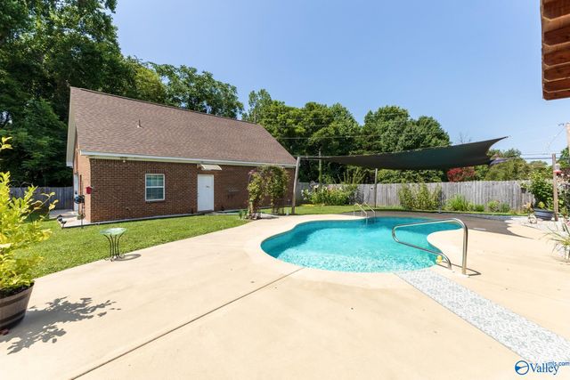 130 Foxridge Drive, Harvest, AL 35749