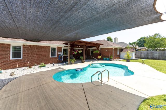 130 Foxridge Drive, Harvest, AL 35749