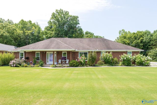 130 Foxridge Drive, Harvest, AL 35749